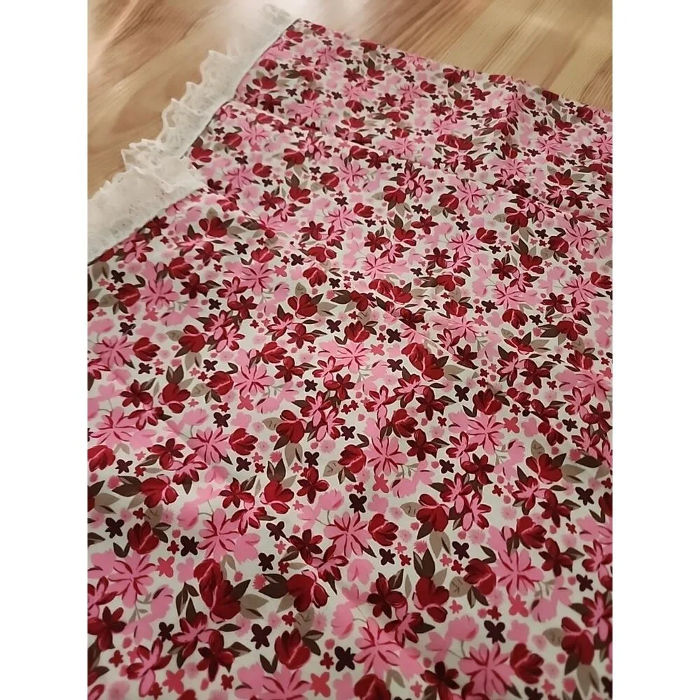 2 King Size Handmade Pillowcases  Lace Trim Red Pink Floral Romantic‎ Valentines